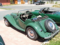 MG TF Midget verte (1953-55)(Rhone, 2014) (1)